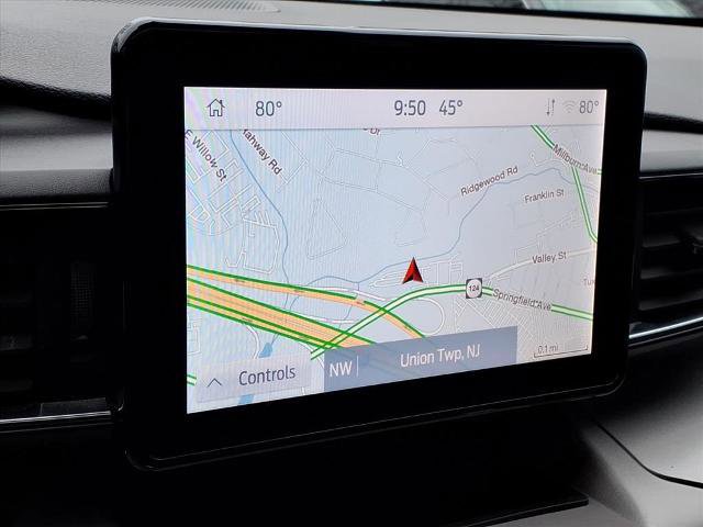 Certified 2023 Ford Explorer XLT w/ Equipment Group 202A AWD/4WD image 15