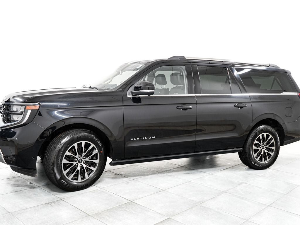 Certified 2025 Ford Expedition Max Platinum AWD/4WD image 4