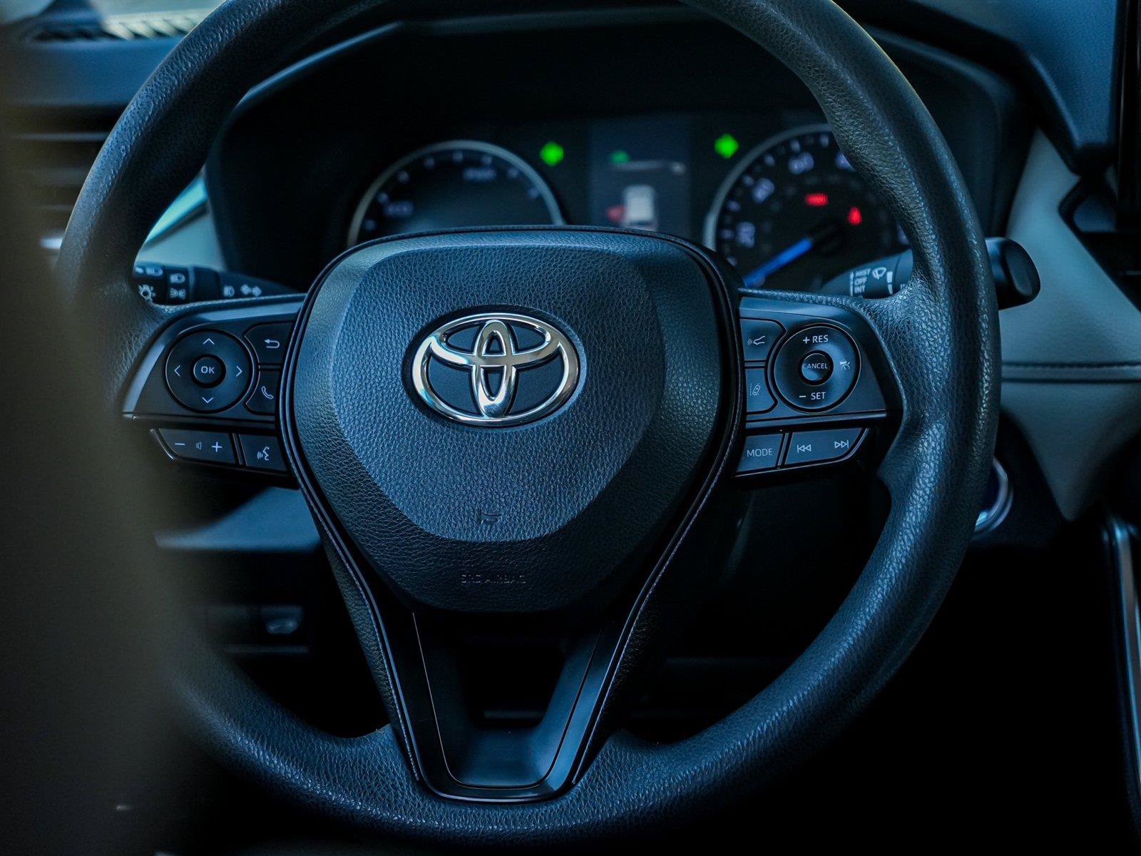 Used 2019 Toyota RAV4 XLE w/ Convenience Package AWD/4WD image 24