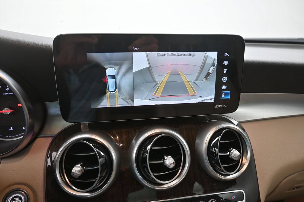 Used 2022 Mercedes-Benz GLC 300 image 4