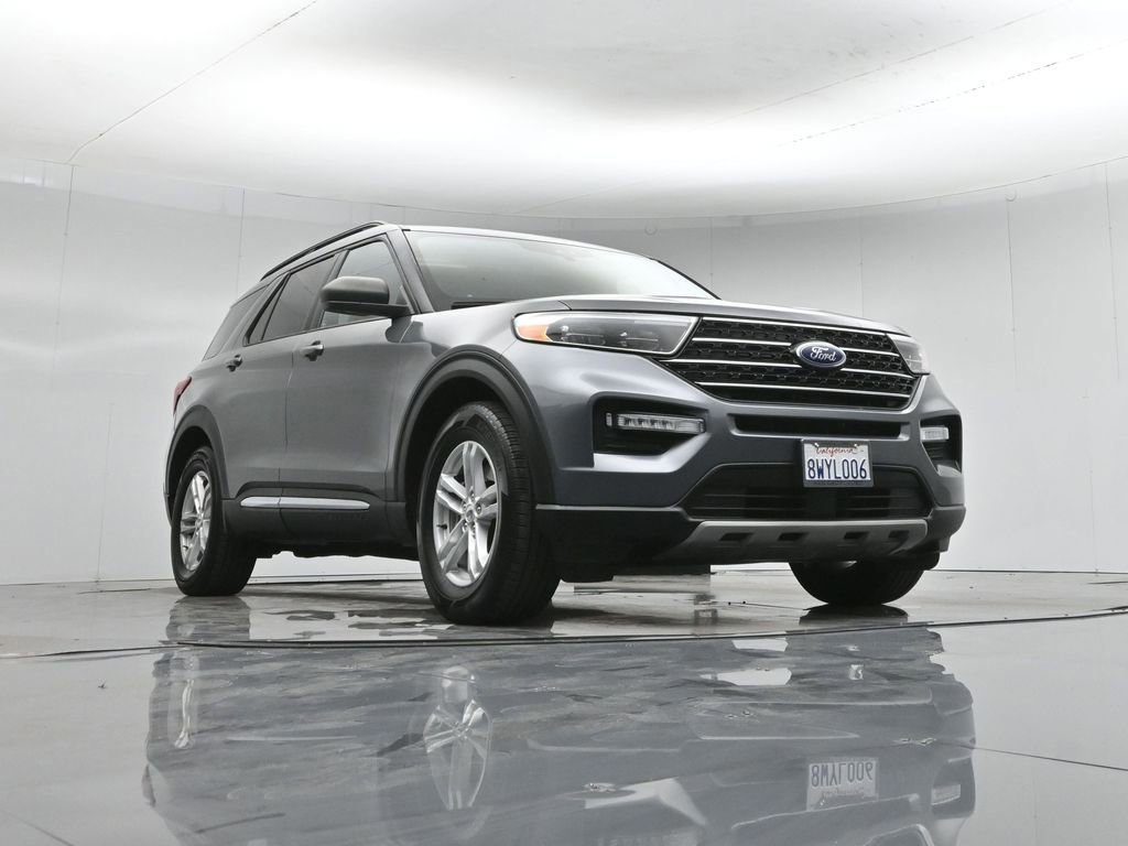 Certified 2021 Ford Explorer XLT image 5