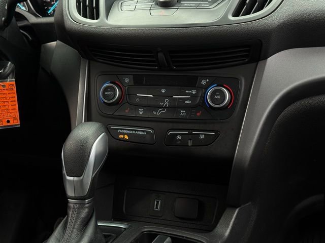 Certified 2018 Ford Escape SE w/ SE SYNC Package image 29