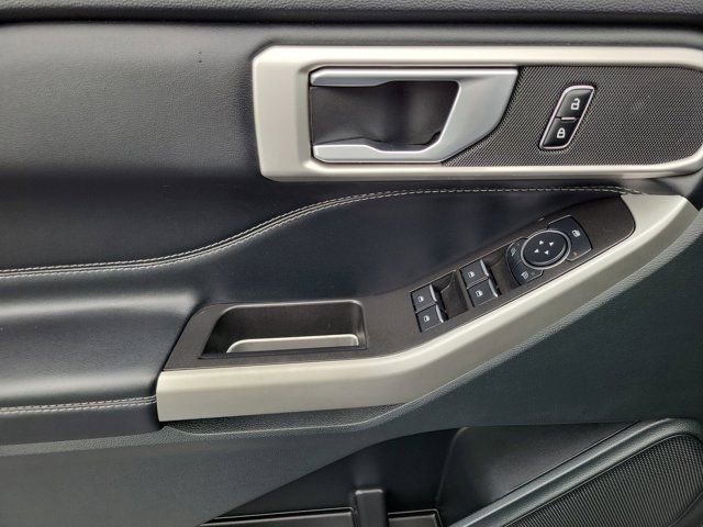Certified 2023 Ford Explorer XLT RWD image 15