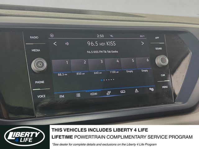 Used 2022 Volkswagen Taos SE image 14