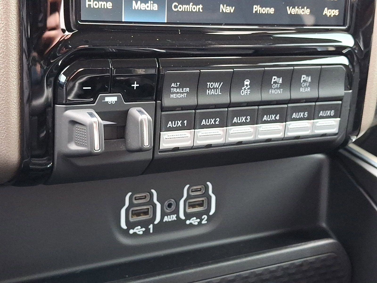 Used 2023 RAM 2500 Laramie image 28