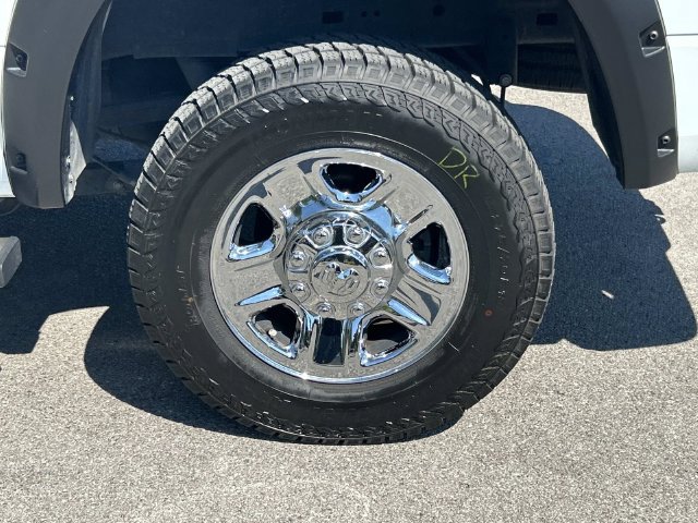 Used 2024 RAM 2500 Tradesman w/ Chrome Appearance Group AWD/4WD image 14