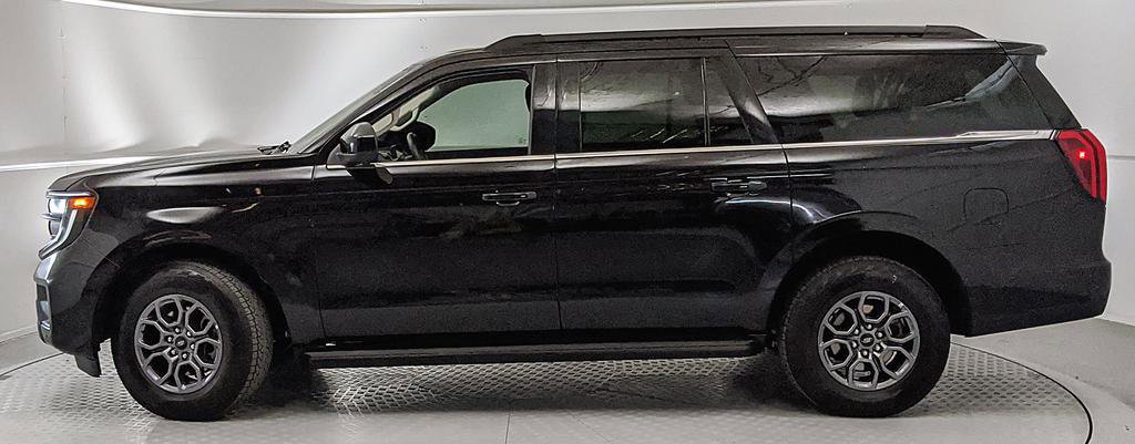 Certified 2025 Ford Expedition Max Active AWD/4WD image 4