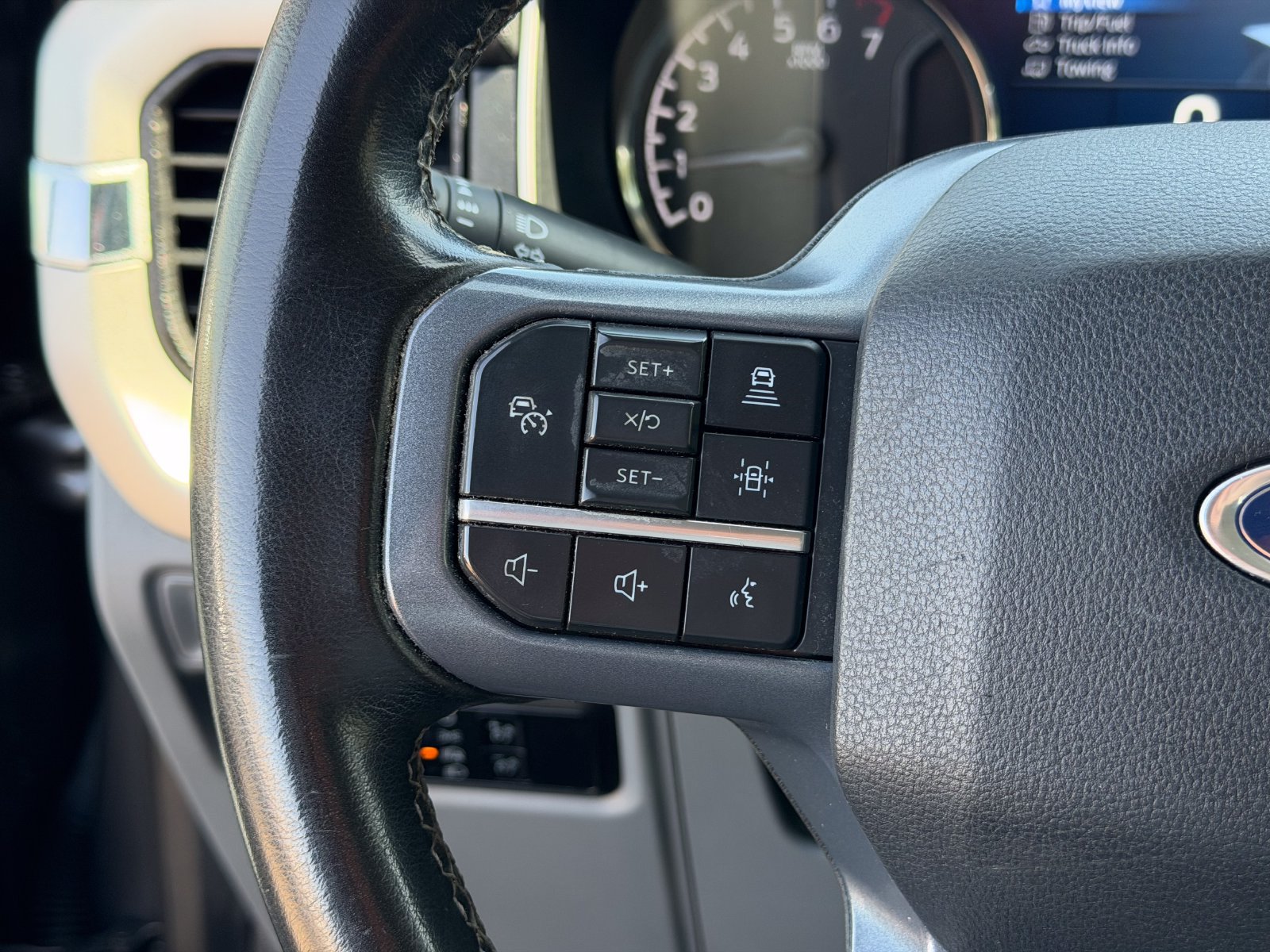Certified 2023 Ford F150 XLT w/ Equipment Group 301A Mid AWD/4WD image 33