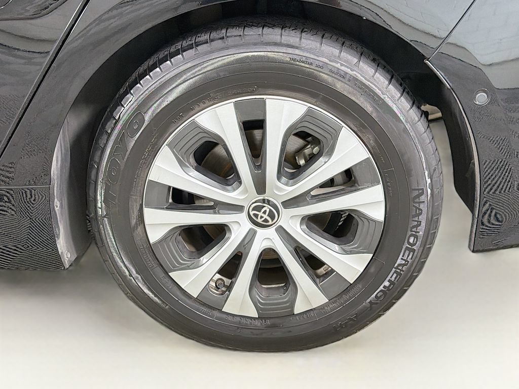 Used 2021 Toyota Prius Prime Limited w/ Carpet Mat Package (TMS) FWD image 33
