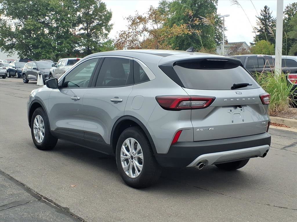Certified 2024 Ford Escape Active image 2