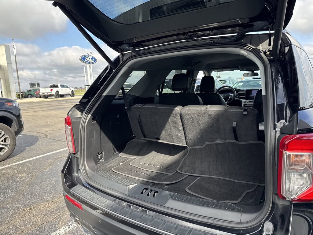 Certified 2022 Ford Explorer XLT w/ Equipment Group 202A image 20