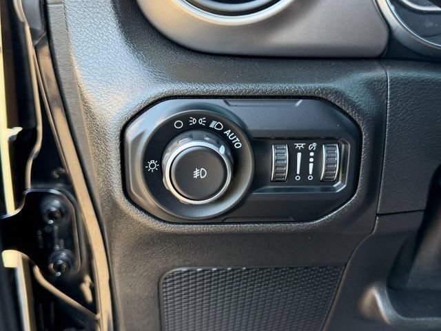 Used 2019 Jeep Wrangler Unlimited Sport S AWD/4WD image 23
