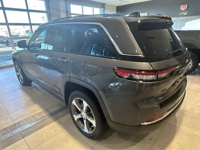 Used 2022 Jeep Grand Cherokee Limited 4xe image 3