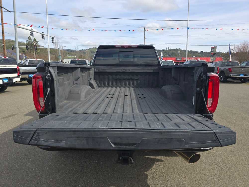 Used 2022 GMC Sierra 3500 Denali w/ Denali Ultimate Package image 19