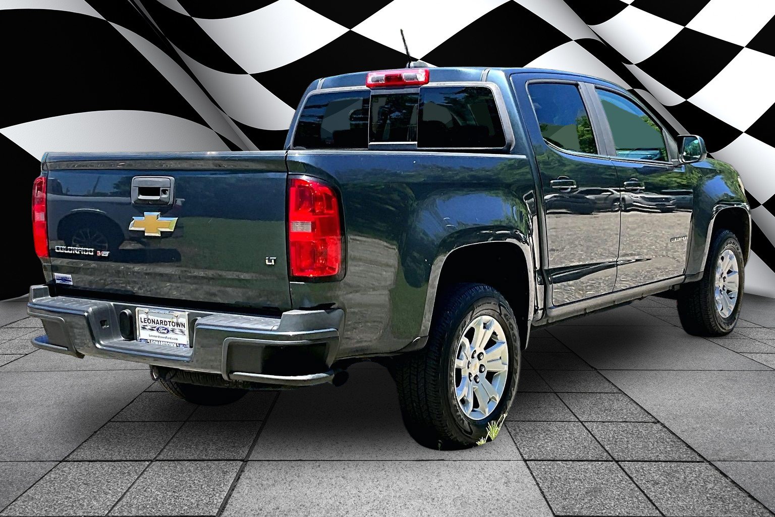 Used 2019 Chevrolet Colorado LT w/ LT Convenience Package RWD image 2