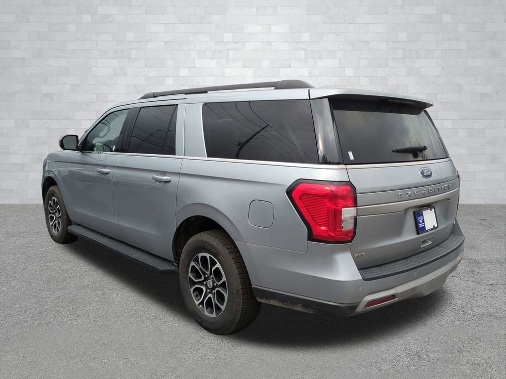 Certified 2024 Ford Expedition Max XLT image 3