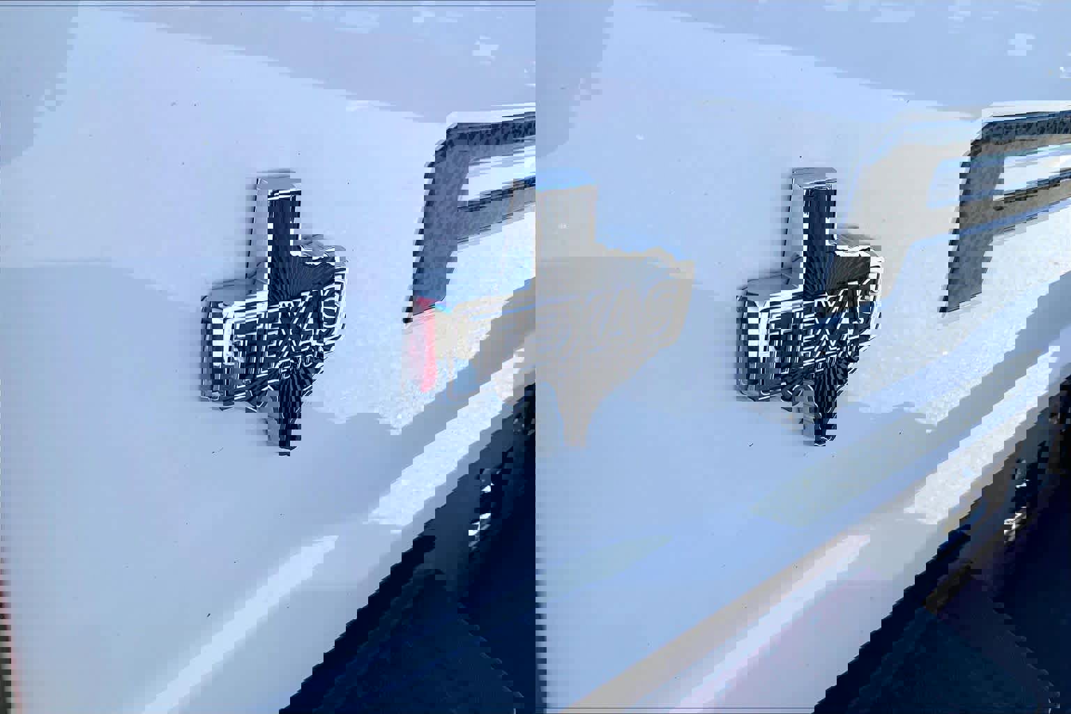 Certified 2024 Ford F150 XLT w/ Mobile Office Package image 29