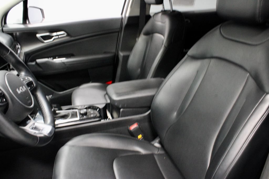 Used 2024 Kia Sportage EX AWD/4WD image 25
