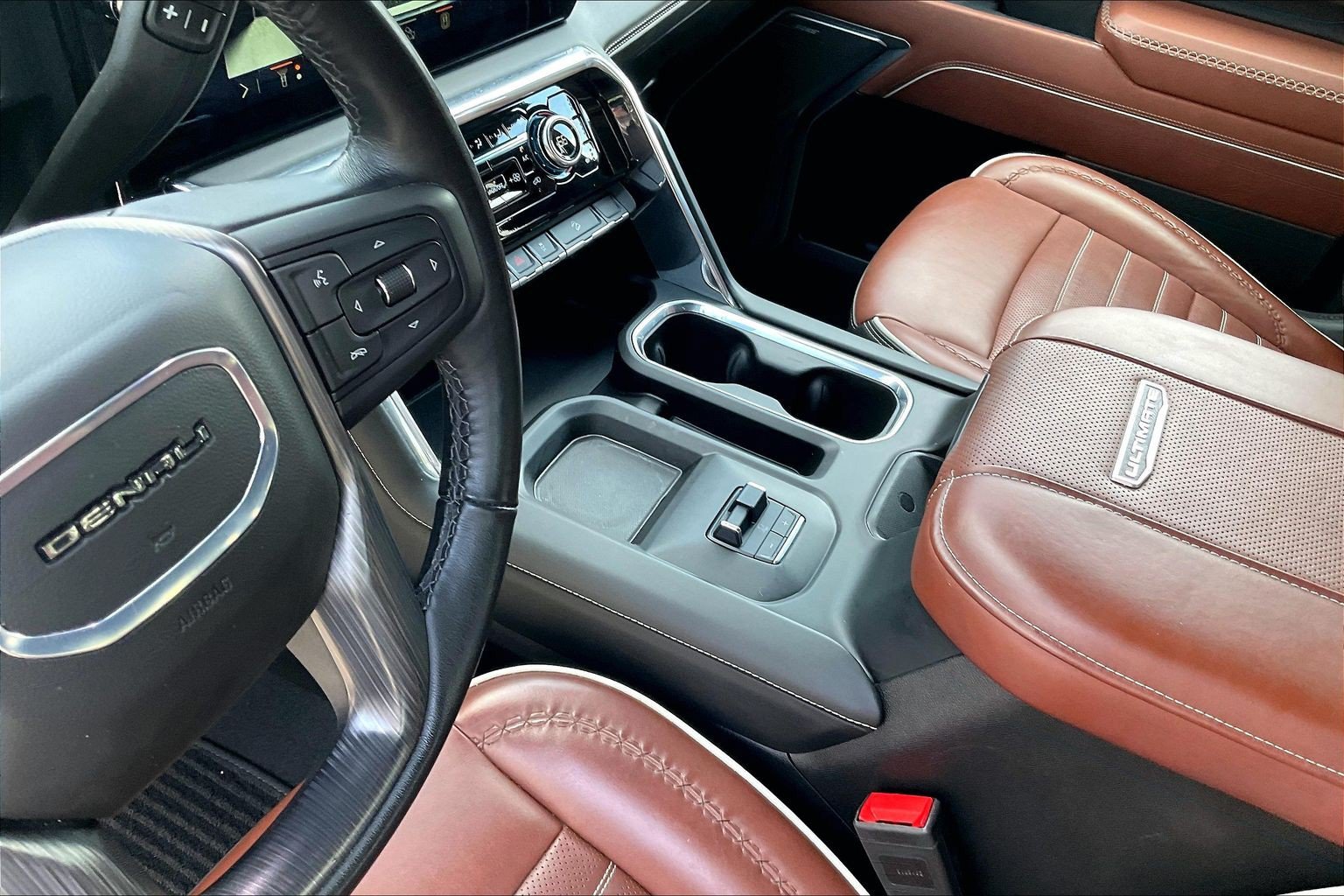 Used 2025 GMC Sierra 2500 Denali Ultimate AWD/4WD image 16