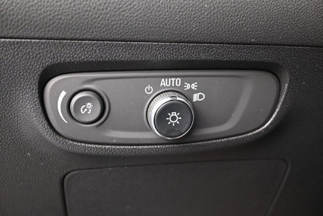 Used 2025 Buick Encore GX Preferred FWD image 24