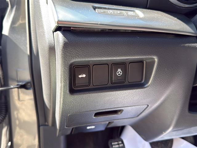 Used 2023 Nissan Maxima SL FWD image 23