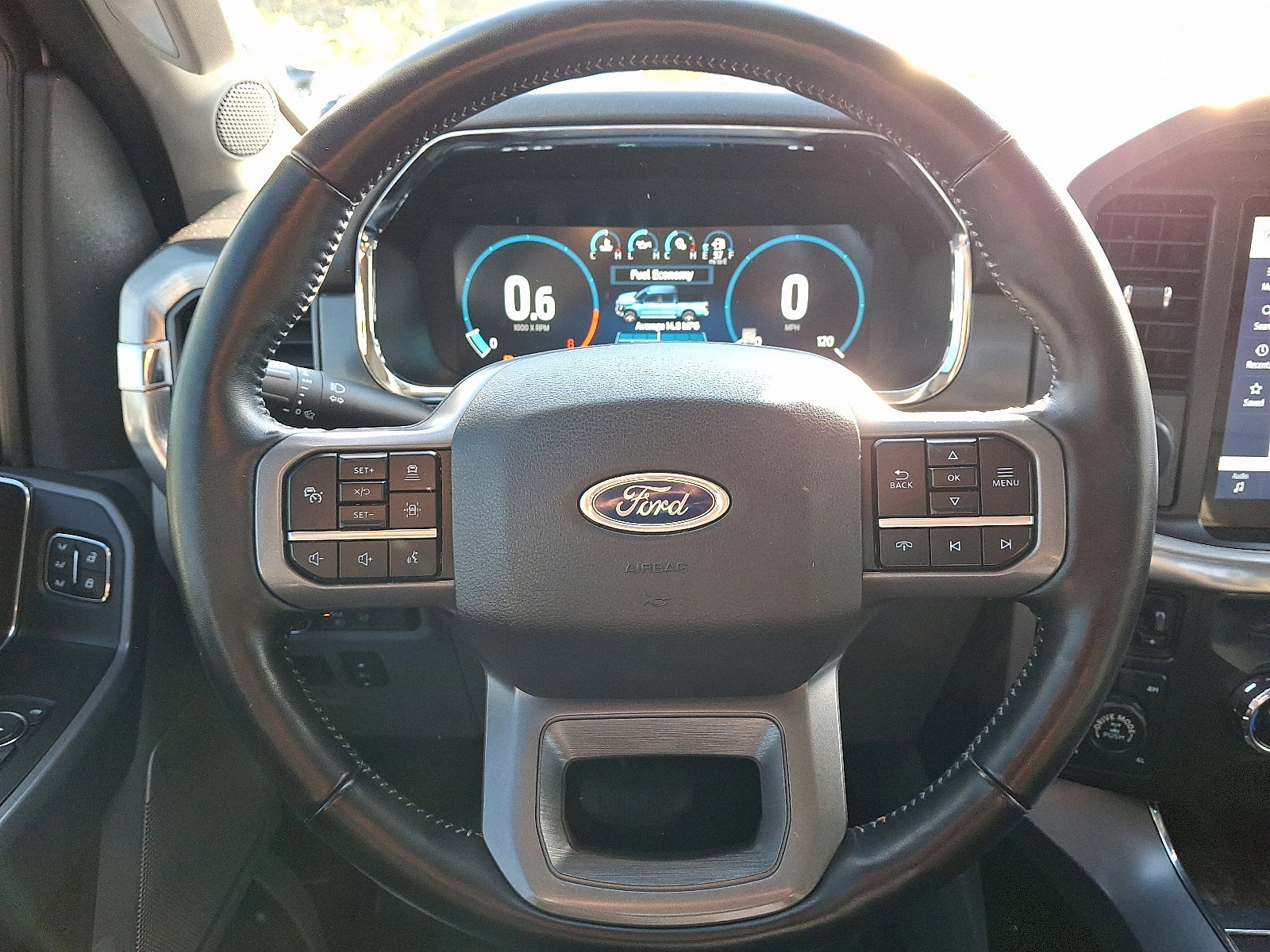 Certified 2021 Ford F150 Lariat w/ Equipment Group 502A High image 18