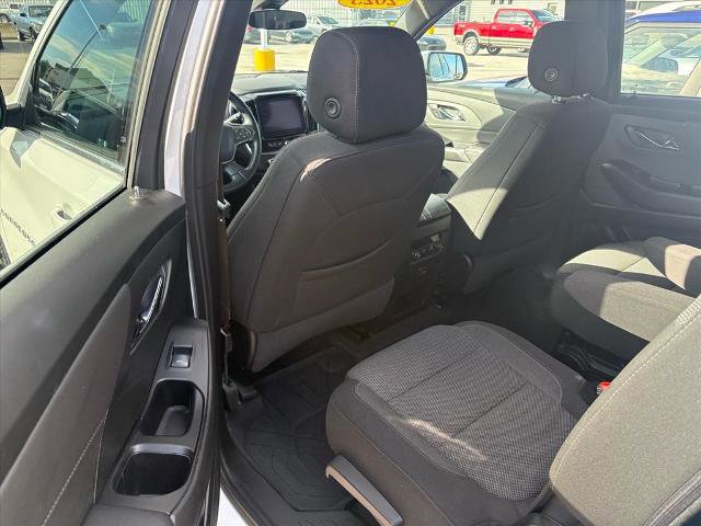 Used 2023 Chevrolet Traverse LT image 22