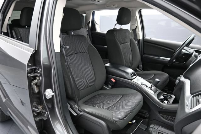 Used 2020 Dodge Journey SE w/ SE Popular Equipment Group FWD image 29