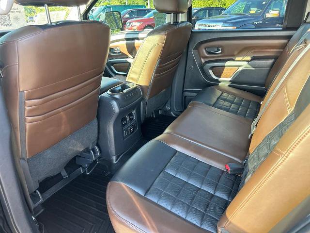 Used 2017 Nissan Titan Platinum Reserve AWD/4WD image 12