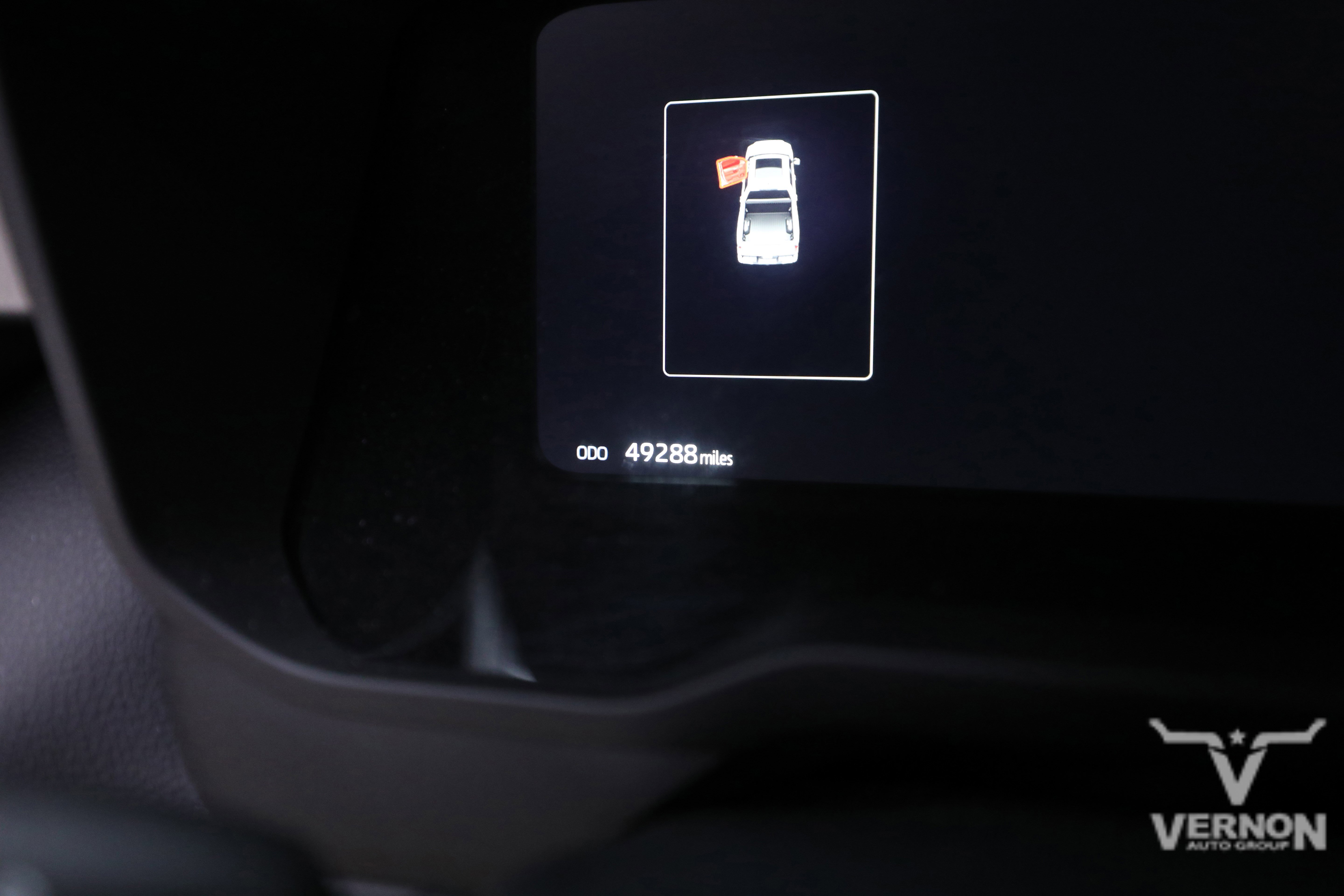 Used 2025 Toyota Tundra Limited w/ Power Package image 8