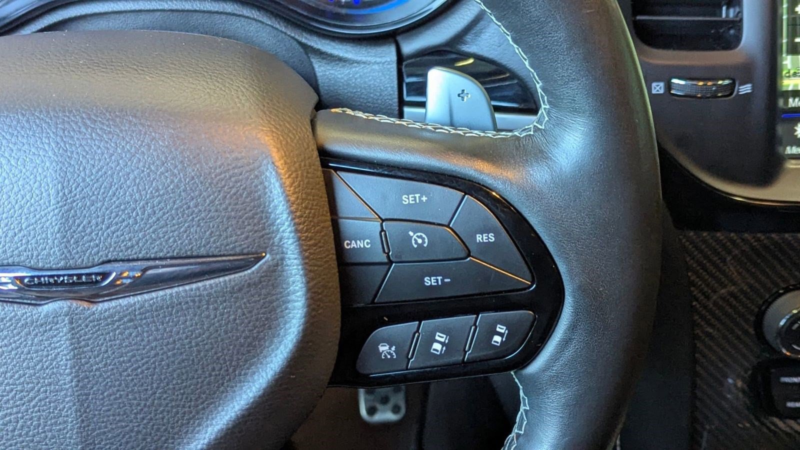 Used 2023 Chrysler 300 C image 26