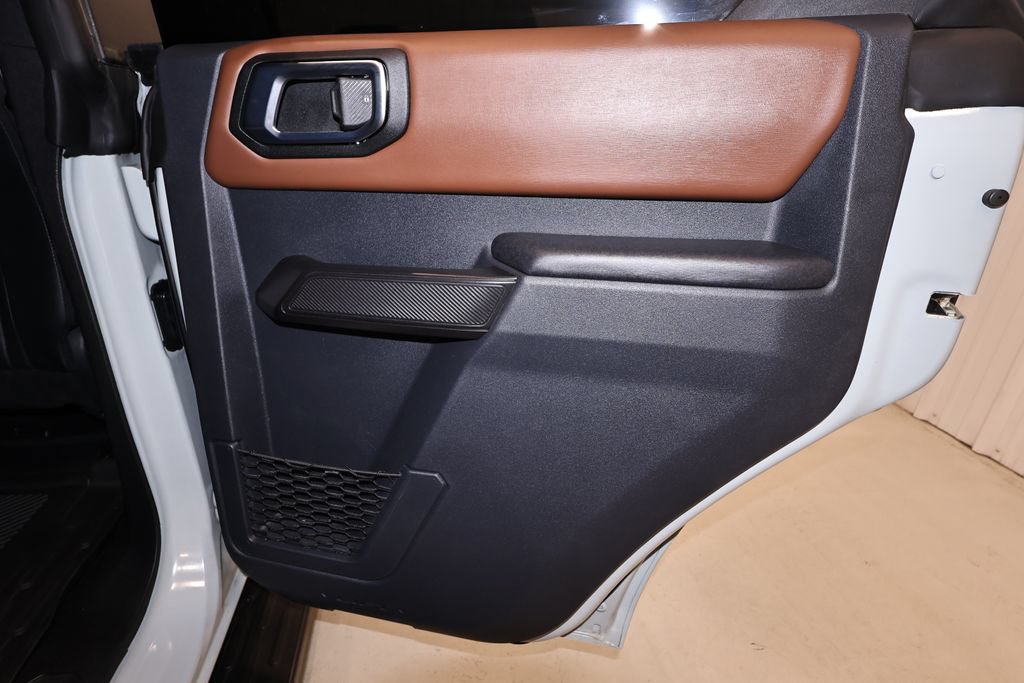 Certified 2024 Ford Bronco Outer Banks AWD/4WD image 16