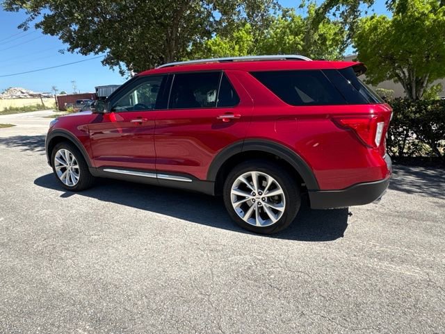 Certified 2022 Ford Explorer Platinum w/ Technology Package AWD/4WD image 6