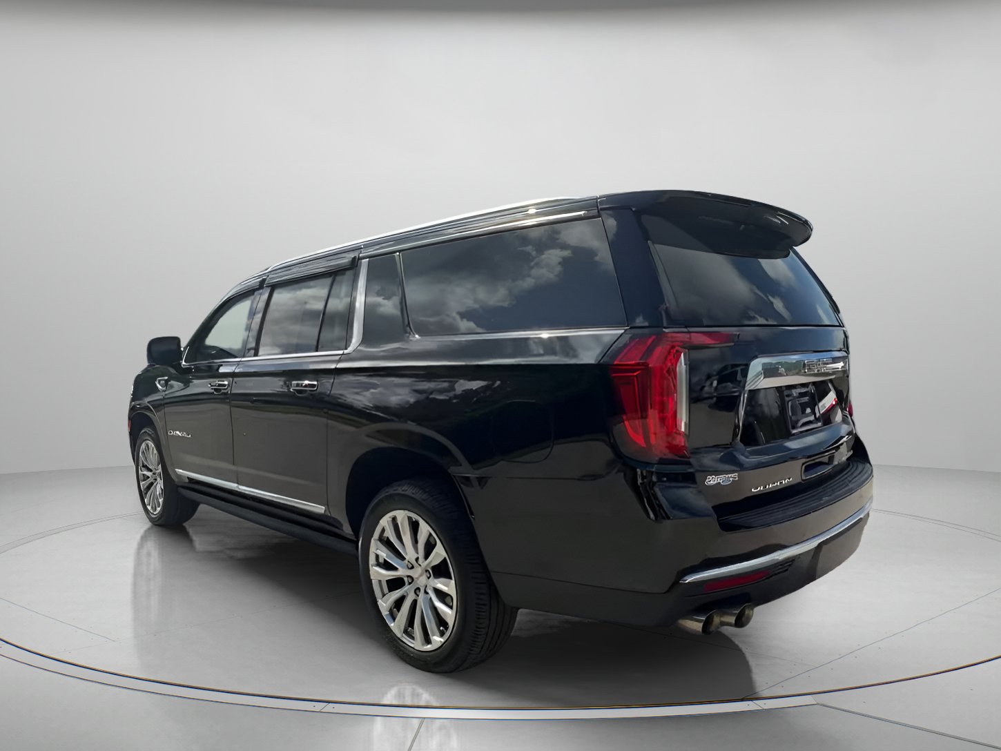 Used 2022 GMC Yukon XL Denali w/ Max Trailering Package RWD image 23