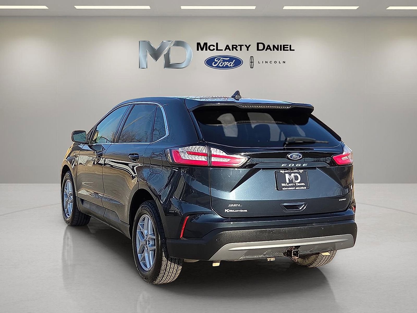 Certified 2022 Ford Edge SEL w/ Convenience Package image 4