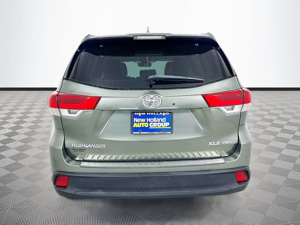 Used 2019 Toyota Highlander XLE w/ Protection Package #3 AWD/4WD image 9