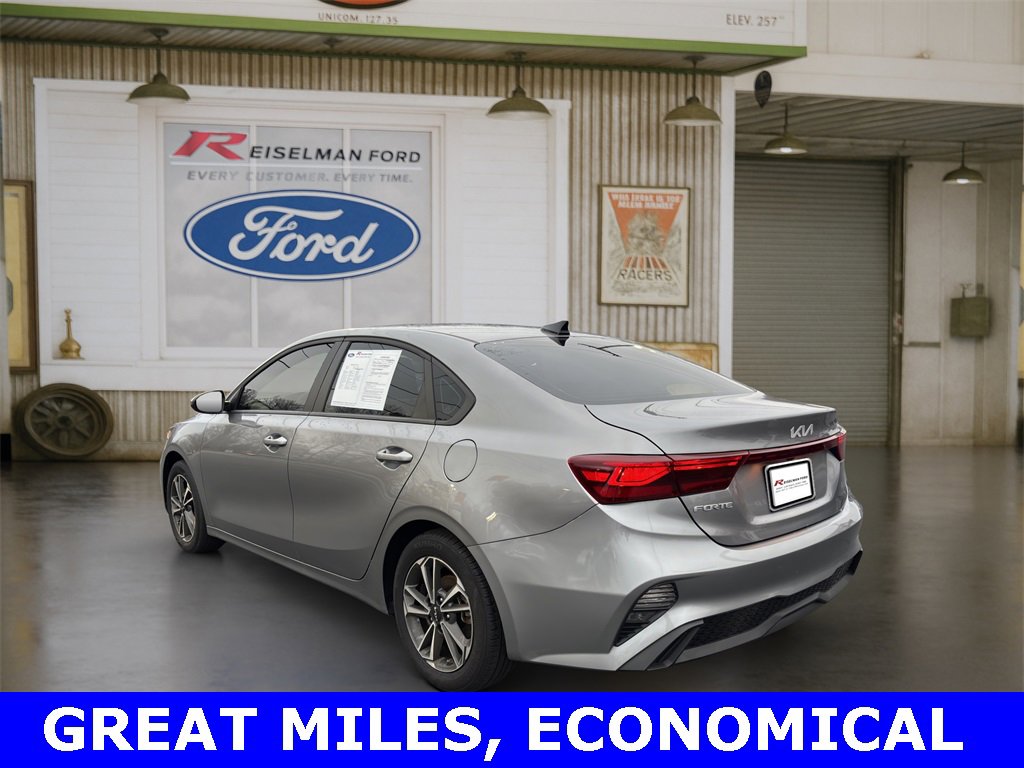 Used 2024 Kia Forte LXS image 3