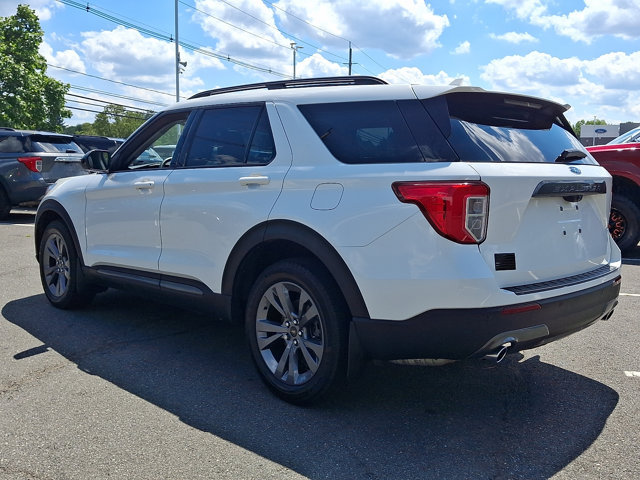 Certified 2024 Ford Explorer XLT w/ Equipment Group 202A AWD/4WD image 7