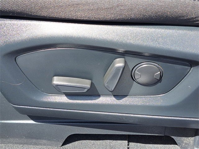 Certified 2022 Ford Explorer XLT w/ Class IV Trailer Tow Package image 10