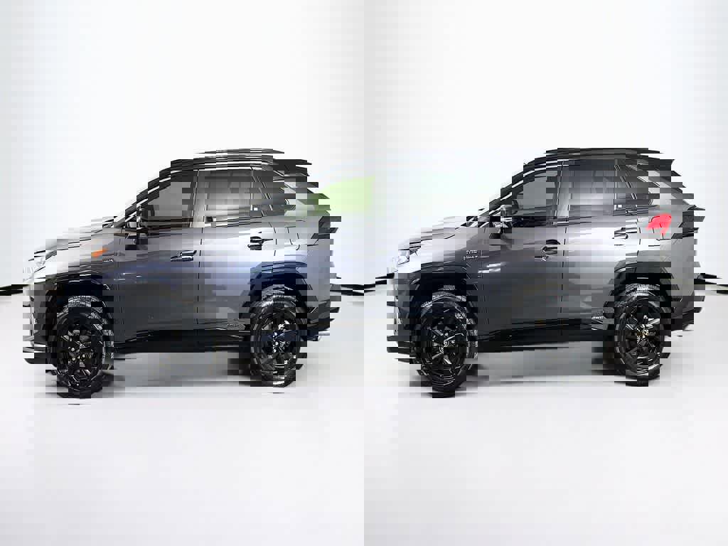 Used 2020 Toyota RAV4 XSE image 2