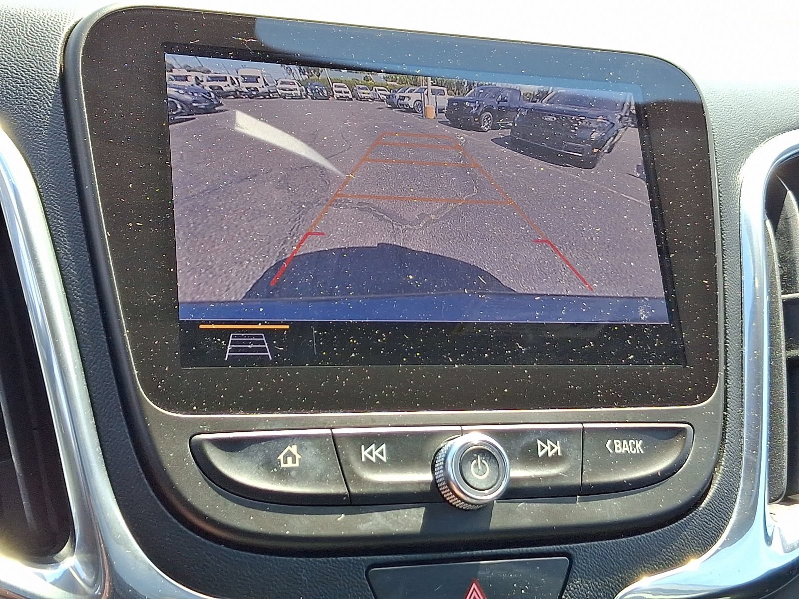 Used 2019 Chevrolet Equinox LT w/ Sun & Navigation Package AWD/4WD image 19
