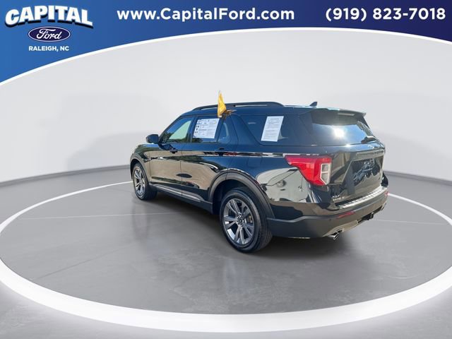Certified 2023 Ford Explorer XLT w/ Equipment Group 202A image 4