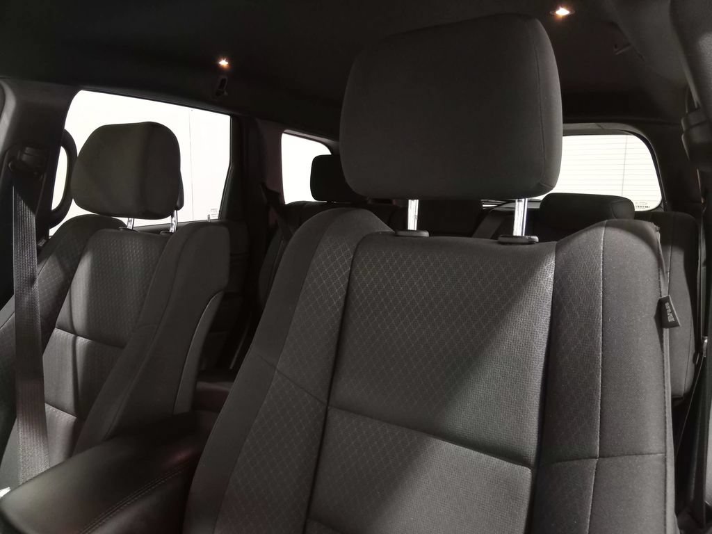 Used 2019 Jeep Grand Cherokee Laredo AWD/4WD image 14