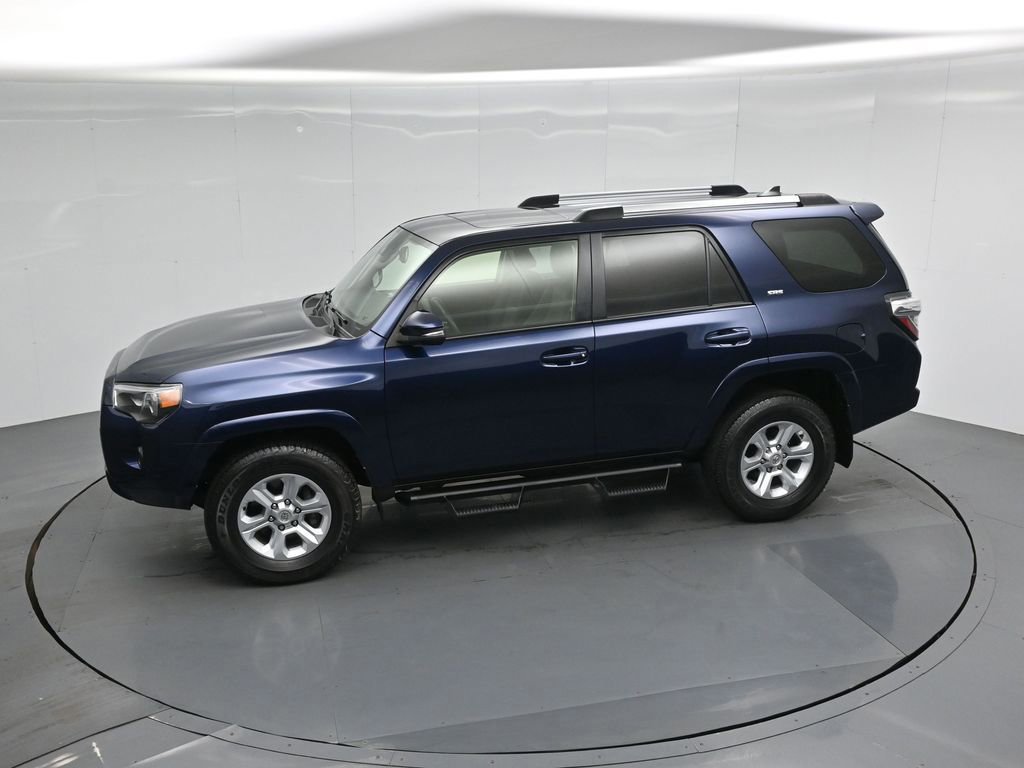 Used 2022 Toyota 4Runner SR5 Premium w/ Moonroof Package AWD/4WD image 24