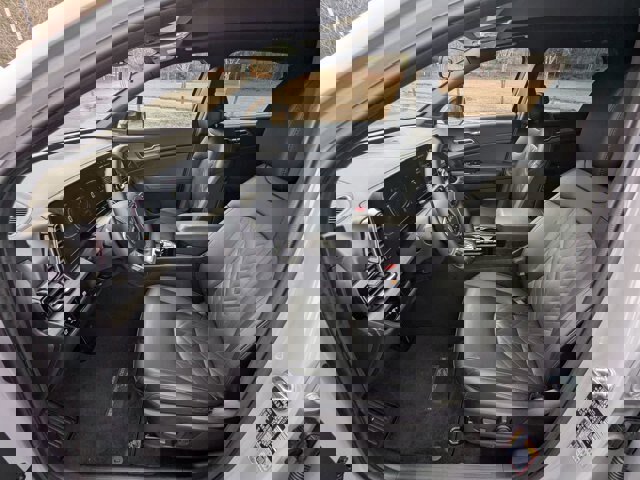 Used 2025 Kia Sportage X-Line w/ Premium Package image 17