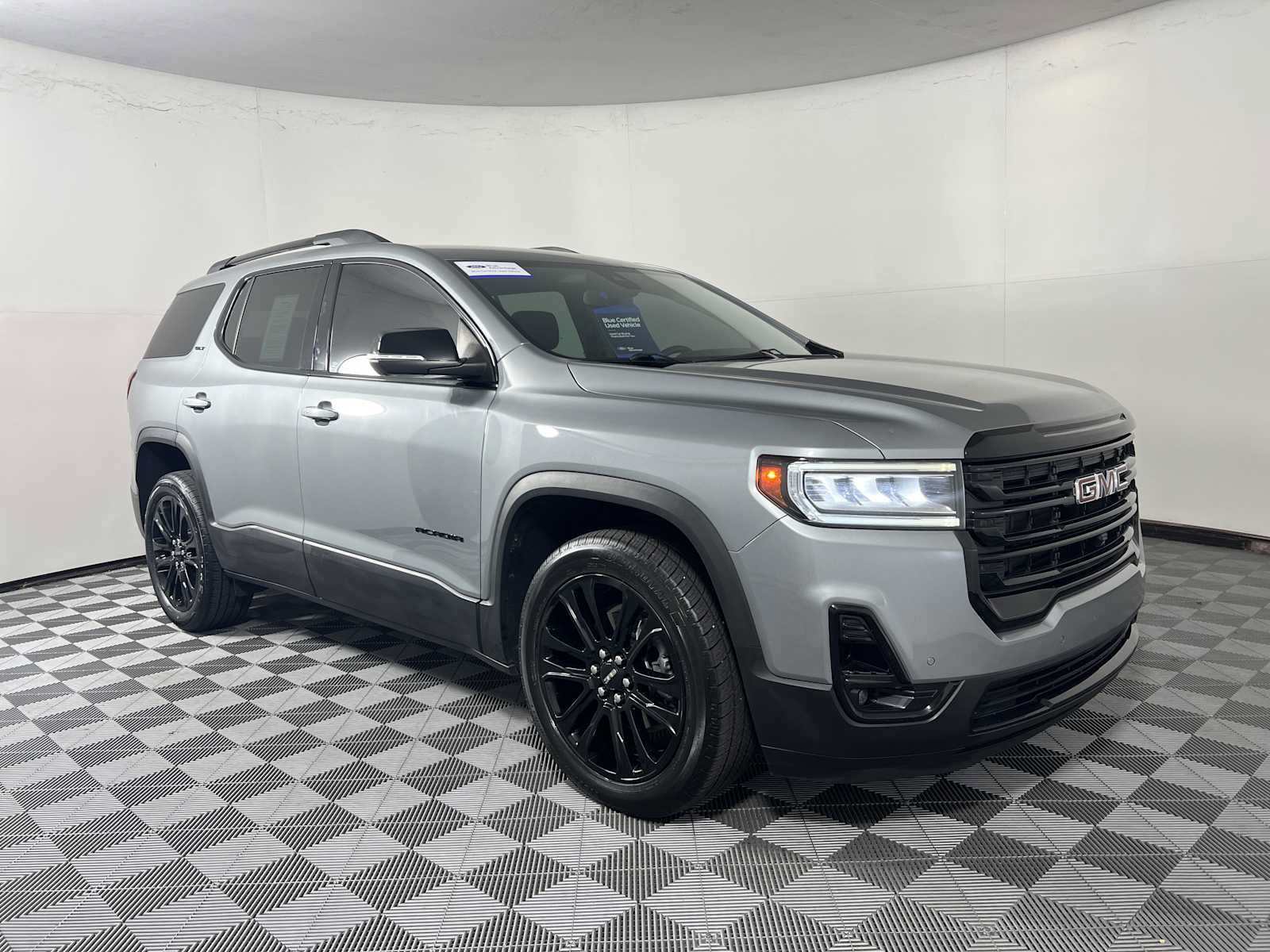 Used 2023 GMC Acadia SLT w/ Elevation Edition