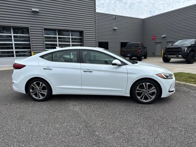 Used 2017 Hyundai Elantra Limited w/ Limited Ultimate Package 05 FWD image 3