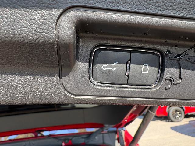 Certified 2020 Ford Explorer XLT w/ Comfort Package image 10