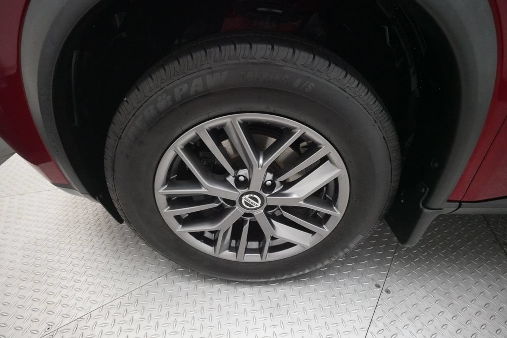 Used 2021 Nissan Rogue S AWD/4WD image 28