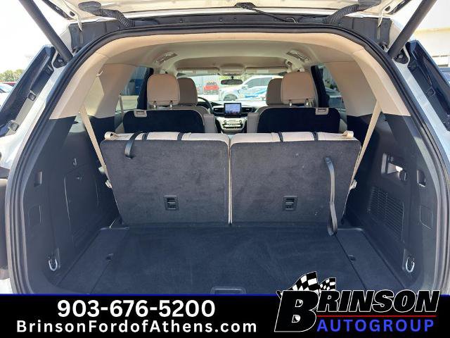 Certified 2023 Ford Explorer XLT w/ Equipment Group 202A RWD image 9